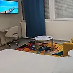 Cozy Studio 3 Min Walk To Train Station
