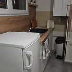 Cozy Studio 3 Min Walk To Train Station