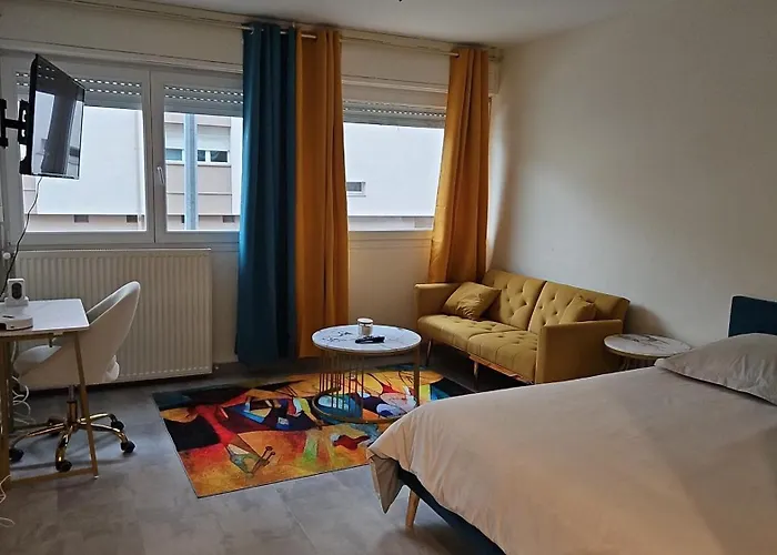 Cozy Studio 3 Min Walk To Train Station