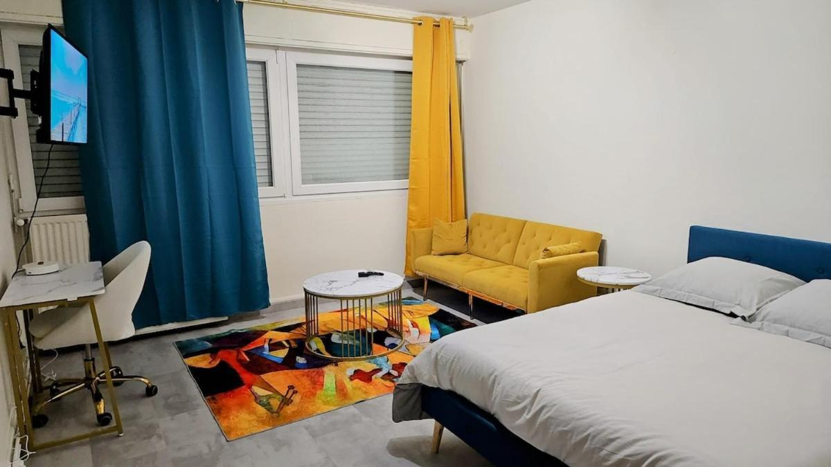 Cozy 3 Min Walk To Train Station Appartement