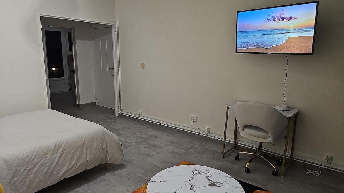 Appartement Cozy 3 Min Walk To Train Station *